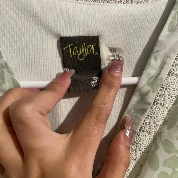 Green Taylor brand dress‎ size xs - Picture 6 of 7